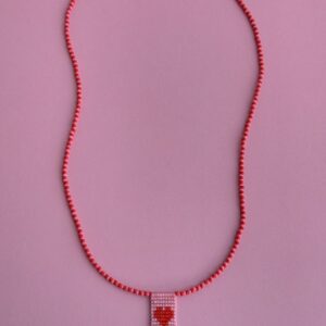 naszyjnik z ręcznie szytym serduszkiem