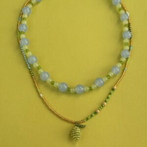 zestaw naszyjników z limonką